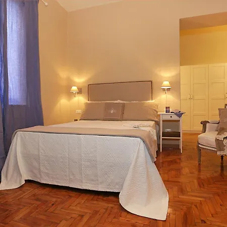 Couette-café San Vito 4*